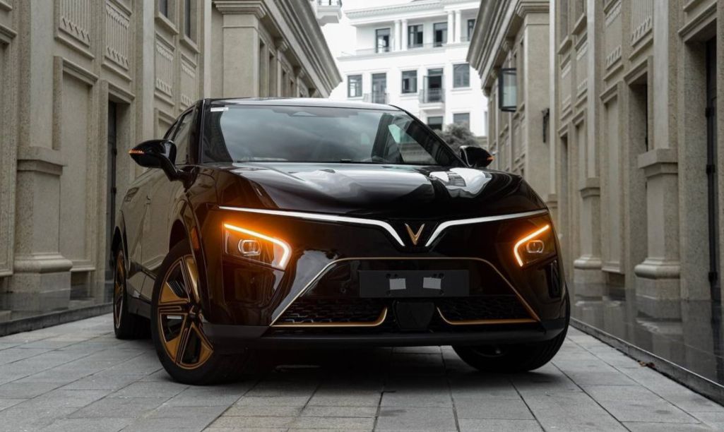 Xehay VF7 Hoa Long 220524 1